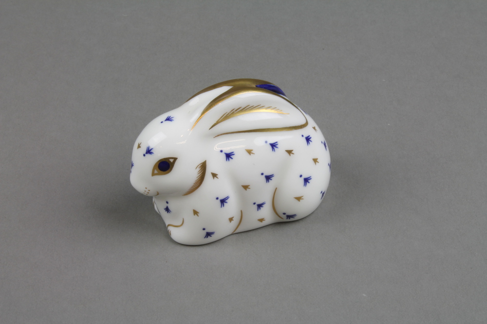 A Royal Crown Derby figure of a seated rabbit 2