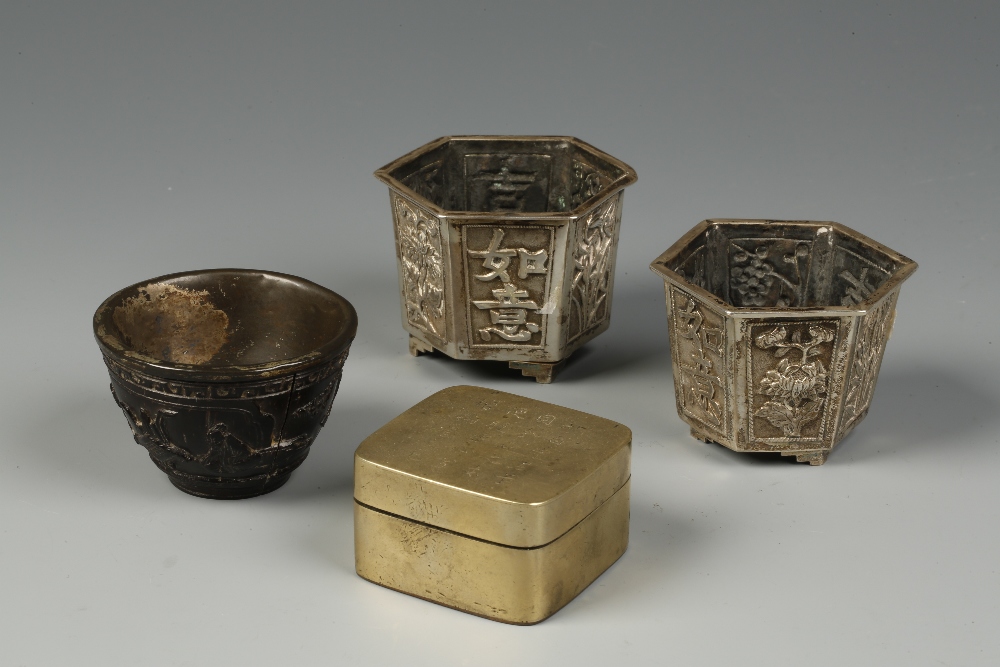 A PAIR OF CHINESE SILVER MINIATURE JARDINIERES, of hexagonal form, decorated with alternating
