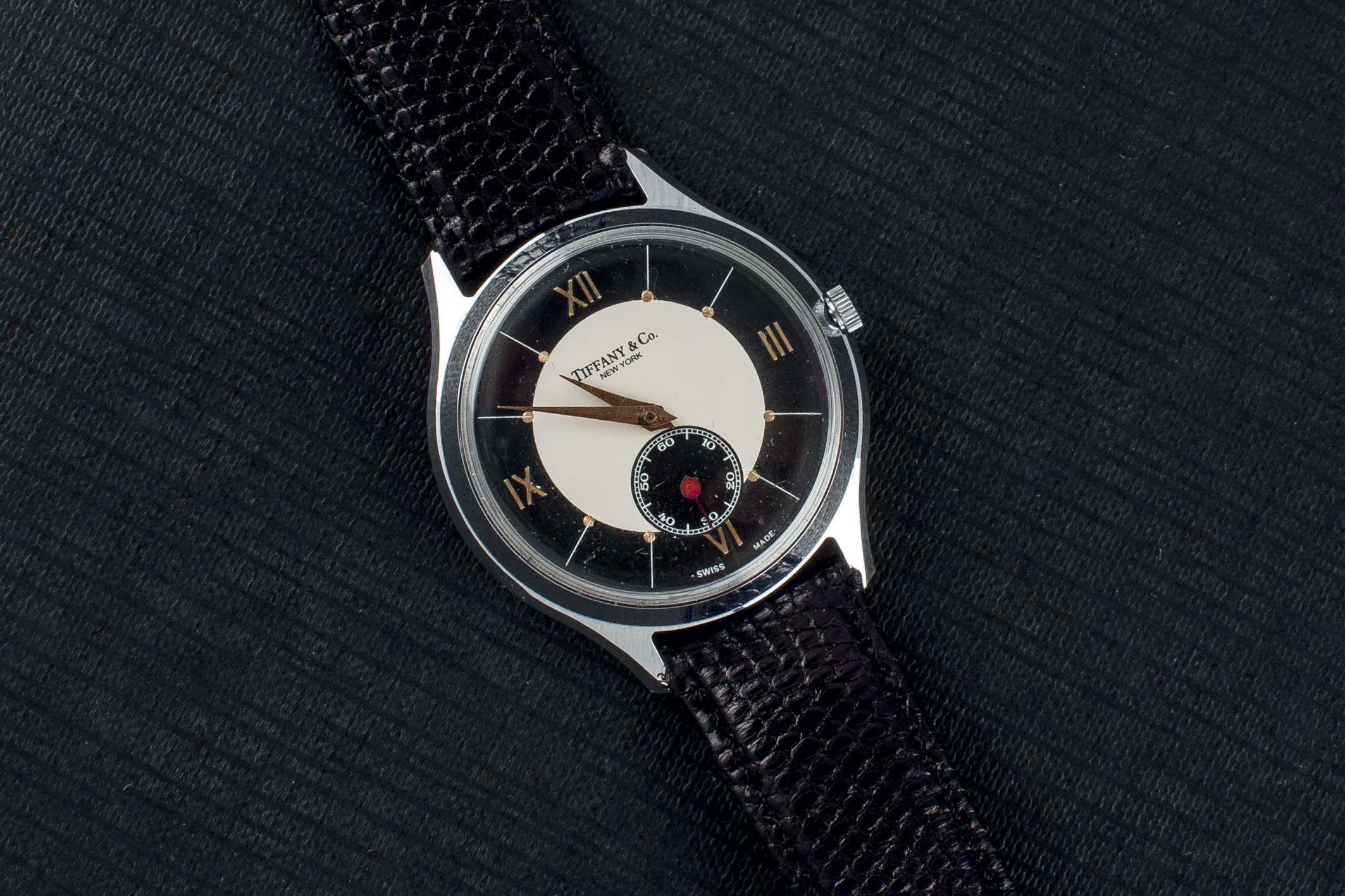 A Tiffany steel wrist watch. Reloj de pulsera para caballero marca TIFFANY, realizado en acero.