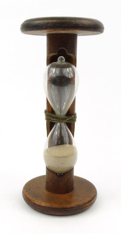 Victorian wooden egg timer with glass sand container, 23cm high : FOR CONDITION REPORTS AND LIVE