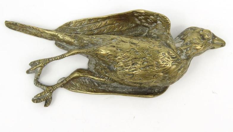 Brass bird paperweight, 15cm high : FOR CONDITION REPORTS AND LIVE BIDDING VISIT WWW.