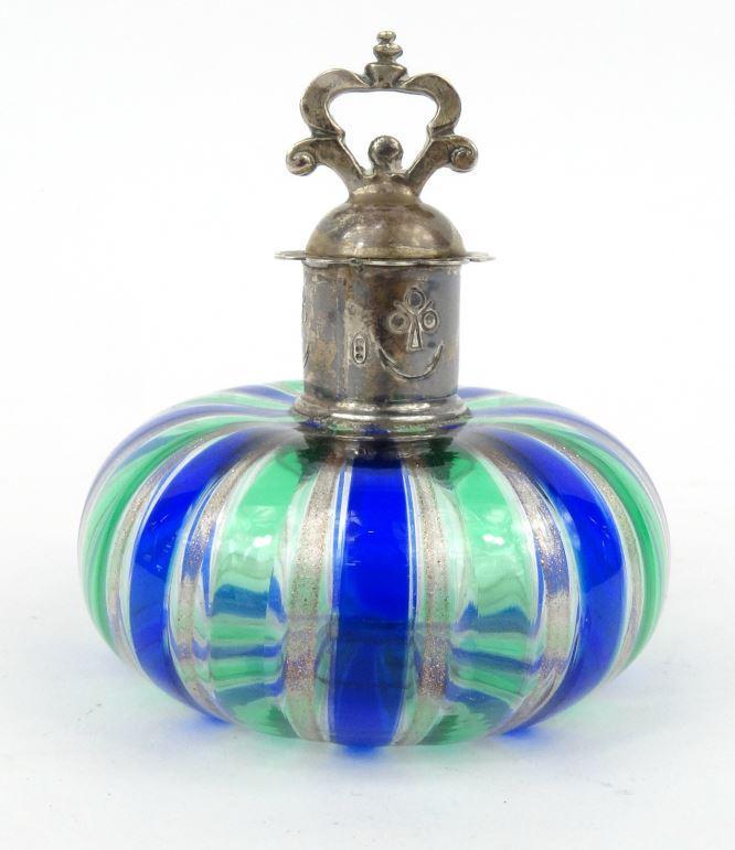 Murano glass scent bottle with 800 grade silver mount and stopper, 7cm high : FOR CONDITION REPORTS