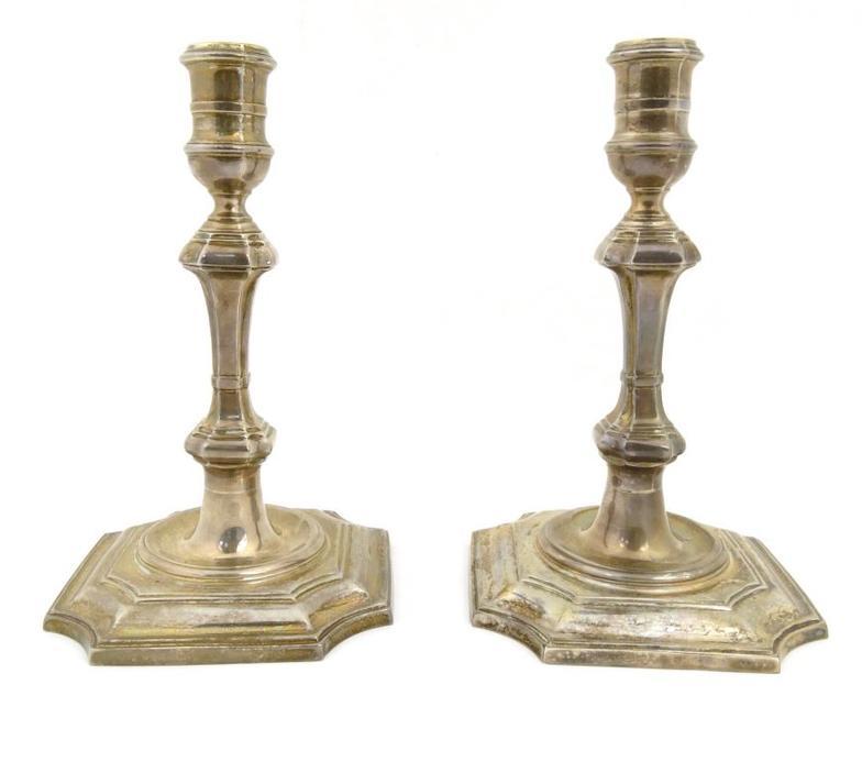 Pair of Queen Anne style cast candlesticks, C&W Birmingham 1972, approximately 17cm high : FOR