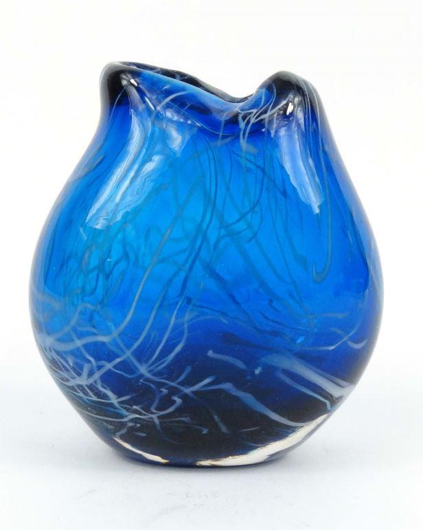 Whitefriars blue and white enamel swirling glass vase, 13cm high : FOR CONDITION REPORTS AND LIVE