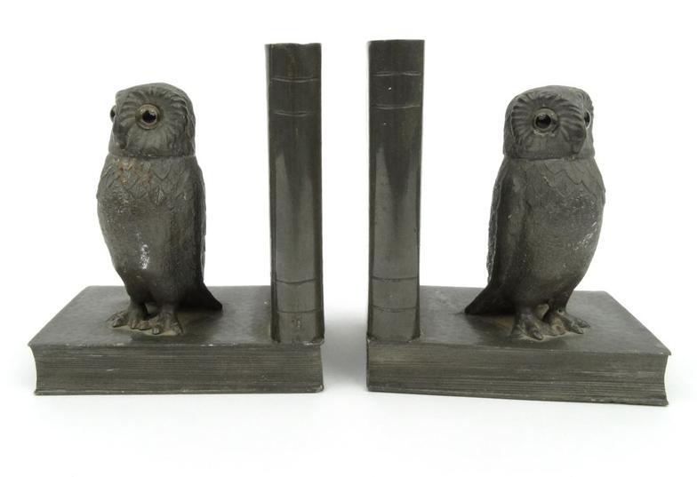 Pair English pewter owl book ends with glass eyes, factory mark to the base, 13cm high : FOR