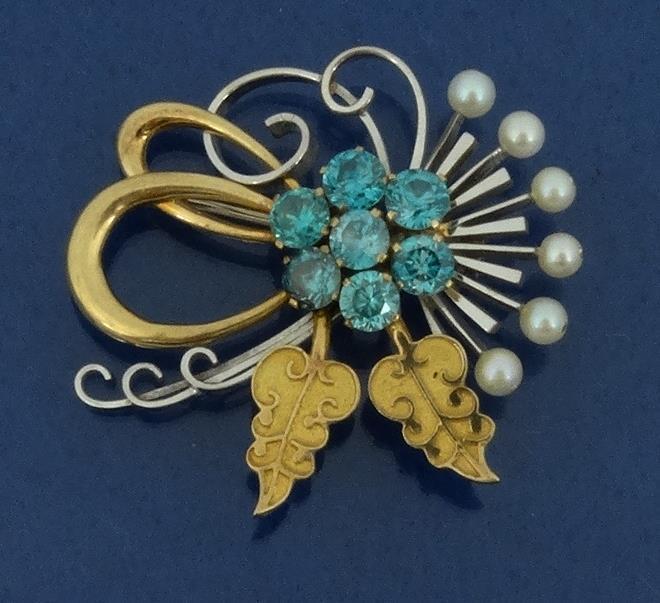 Designer 9ct gold blue stone and pearl floral brooch marked A&W to back : For condition reports,