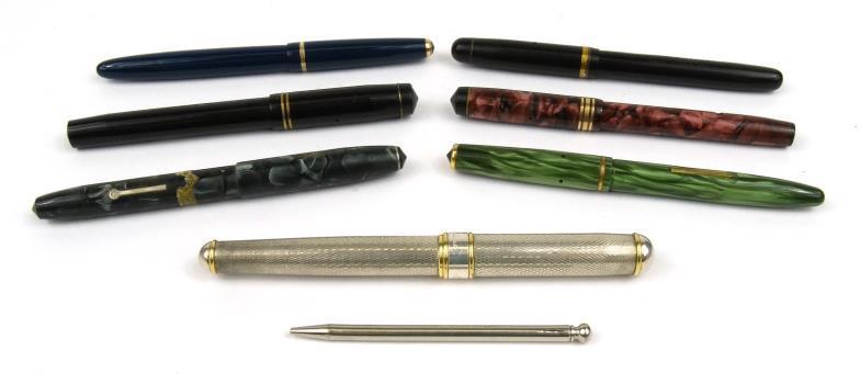 Fountain pens and a pencil including Parker, Conway Stewart, Pitmans and other examples : For