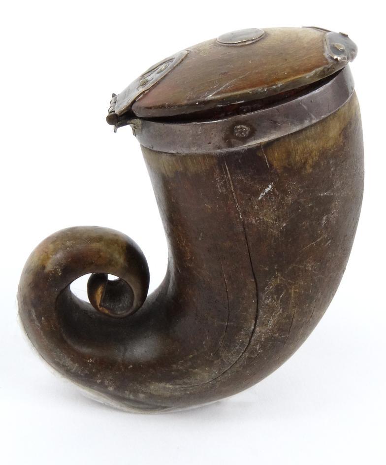 19th Century horn snuff mull with silver coloured metal mounts and hinge 7cm in length : FOR