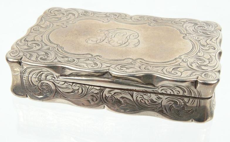 Victorian rectangular silver floral engraved snuff box bearing maker`s mark for Frederick Marson