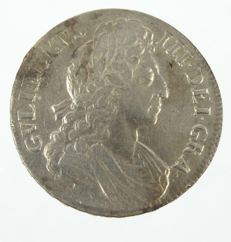 1696 William III silver crown : FOR CONDITION REPORTS AND TO BID LIVE VISIT WWW.EASTBOURNEAUCTION.