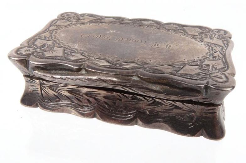 Victorian rectangular silver engraved snuff box bearing maker`s mark for Hilliard and Thomason