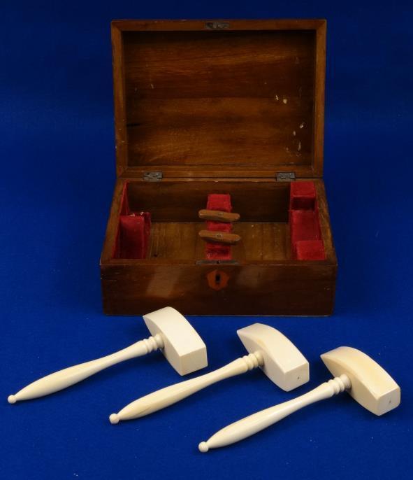 Three carved ivory Masonic gavels, housed in a wooden case, each gavel 18cm in length : For