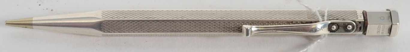 A hallmarked silver propelling pencil by Yardioiled, stamped Made In England. 24g