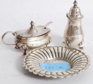 A Walker & Hall Chester hallmarked silver salt complete with blue glass liner and W&H silver