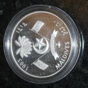 COINS: A Maldives 100 Rufiya silver proof coin
