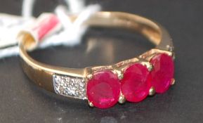 9ct gold 15 stone diamond and ruby dress ring. Size N.