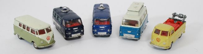 DIECAST: A collection of vintage diecast Corgi toys to include 21101/59 Volkswagen, Corgi Ford