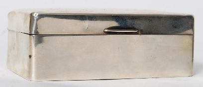 A 1972 Birmingham hallmarked silver cigarette case with hallmarks to side and lid. 14cm wide.