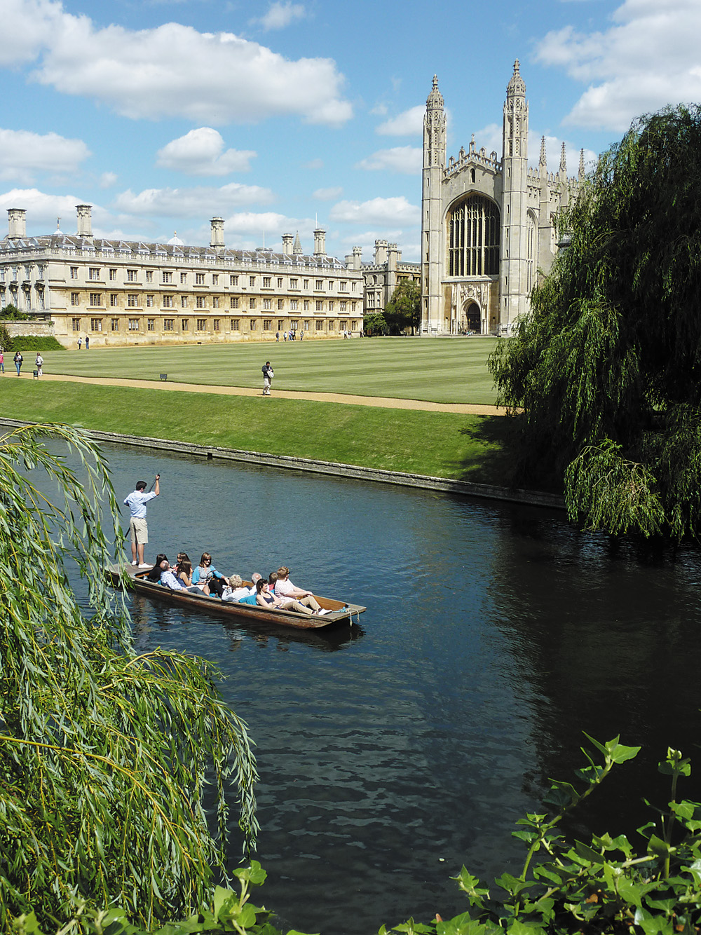 King`s Cambridge tour        - An exclusive afternoon for up to 6 people in King`s College Chapel by
