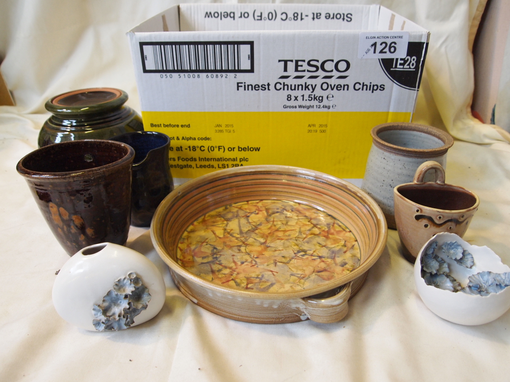 Sale Item:    BOX STONEWARE POTTERY   Vat Status:   No Vat   Buyers Premium:  This lot is subject