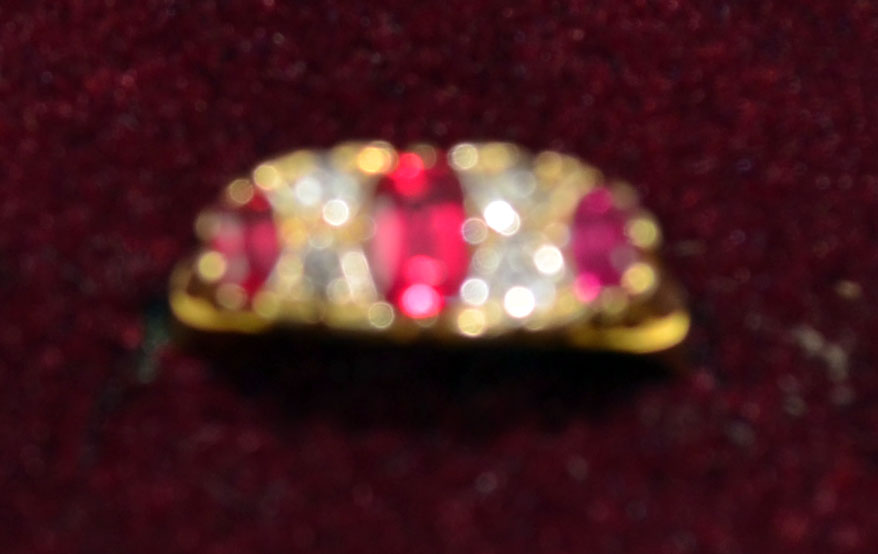 Diamond and ruby ring set in 9ct gold