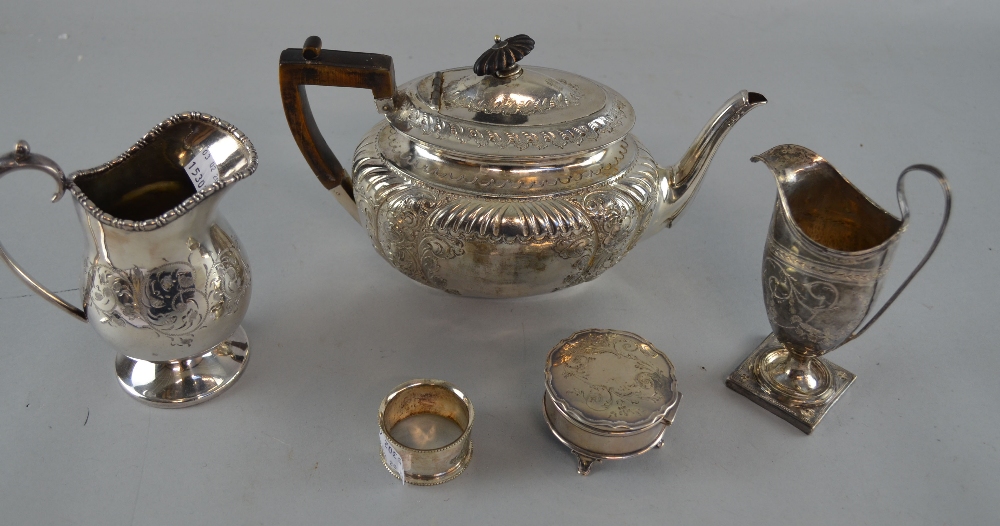 George III silver cream jug, round silver box, silver napkin ring, silver plated cream jug and