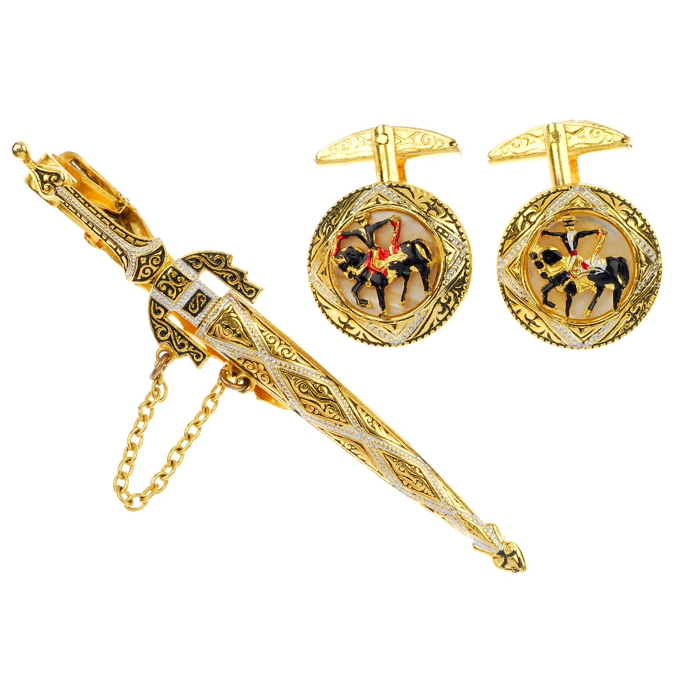 A selection of costume jewellery, to include brooches, necklaces, cufflinks, ear clips, watches,