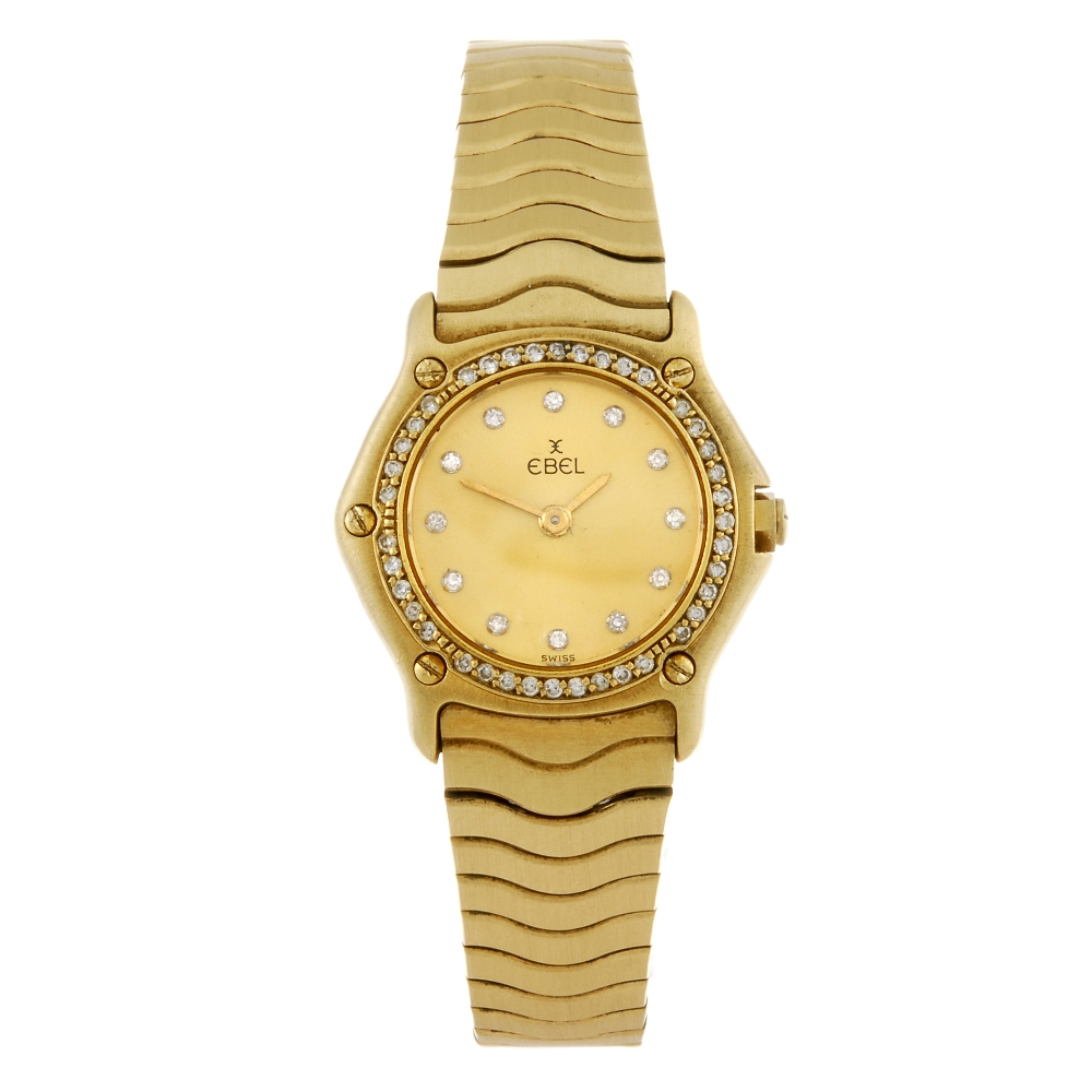 EBEL - a lady`s Classic Wave bracelet watch. Numbered 2369 866902X. Signed quartz movement. Gilt