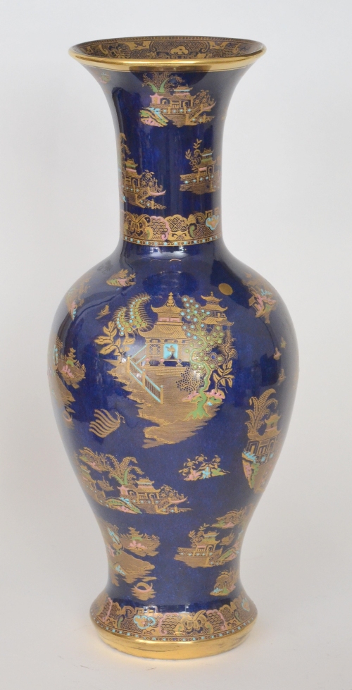 Wiltshaw and Robinson Carlton Ware - Kang Hsi - A large vase decorated with gilt and enamel