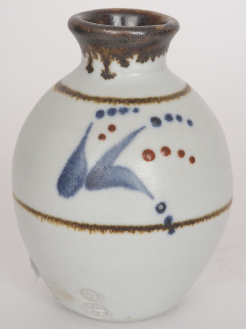 A studio pottery baluster vase by Amanda Brier decorated with brush stroke motifs and brown banding