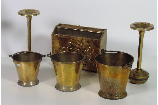 Three small graduating brass Buckets, with steel handles, and other brass ware. A lot. (1)