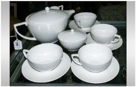 Jasper Conran Wedgwood Tea Set comprising 4 cups & saucers, sugar bowl, milk jug & tea pot.