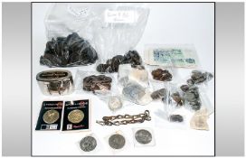Quantity Of Mostly Low Value Coins, Comprising 500+ Mostly Victorian Pennies, Commemorative Crowns,