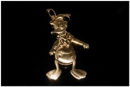 18ct Gold Articulated Donald Duck Pendant, Marked 750, Disney, Overall Height 48mm