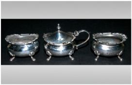 Elkington & Co Silver Three Piece Cruet Set. Hallmark Birmingham 1918. 143.3 grams.