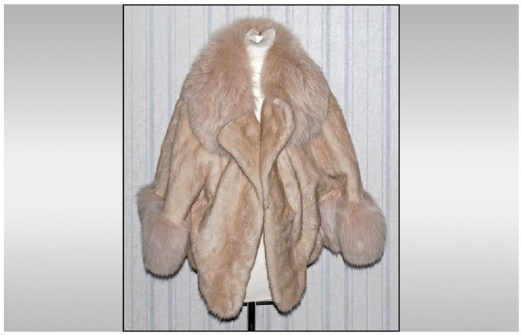 Ladies Blonde Mink Cape/Jacket with fox fur collar with revers & cuffs. Fully lined. Hook & Loop