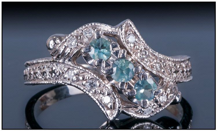 14ct White Gold Diamond & Zircon Cluster Ring.