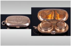 9ct Gold Double Sovereign Case, of oval plain form, with hinged lid and double spring compartments