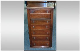 Mahogany Wellington Set Of Draws, with side locking mechanisms, the top draw acting as a