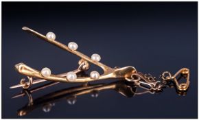 Edwardian 15ct Gold Pearl Set Wishbone Brooch, marked 15ct. Excellent condition. Height 1.5