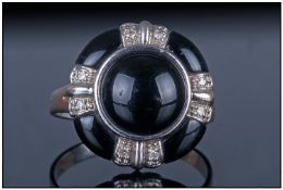 Art Deco Style & Impressive 14ct White Gold Cabochon Cut Black Onyx & Diamond Ring. Marked 585.