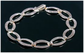 9ct Gold Bracelet, Alternating Polished And Engraved Oval Links, Fully Hallmarked, Length 7¼ Inches
