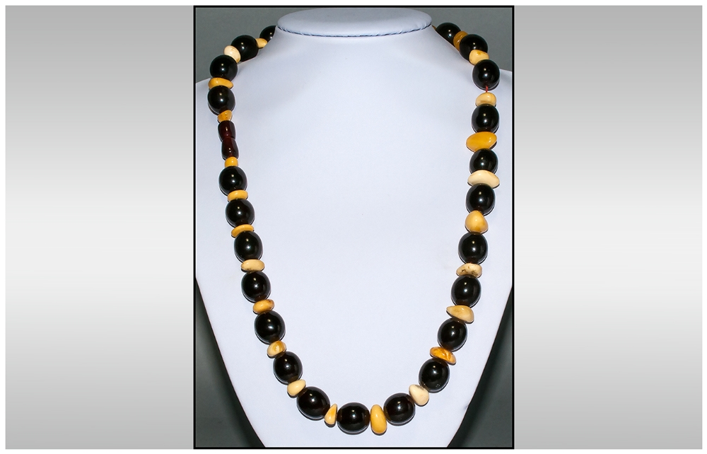 Antique - Quality Natural Amber Bead Necklace with Butterscotch Coloured Spacers. Length 26 - Image 2 of 5