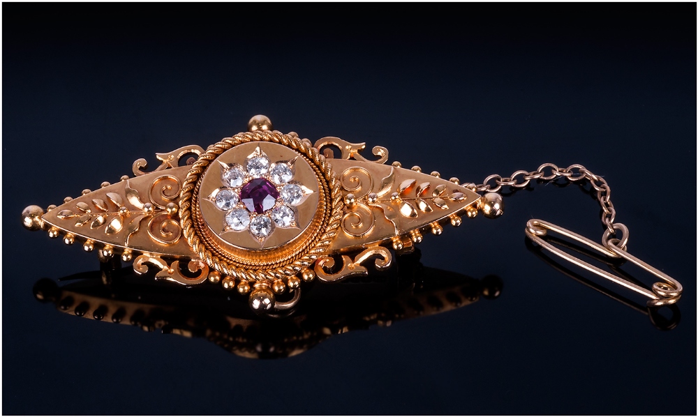 Victorian - Fine 18ct Gold Diamond and Ruby Set Brooch + Safety Chain. Hallmark London 1890. The - Image 2 of 5