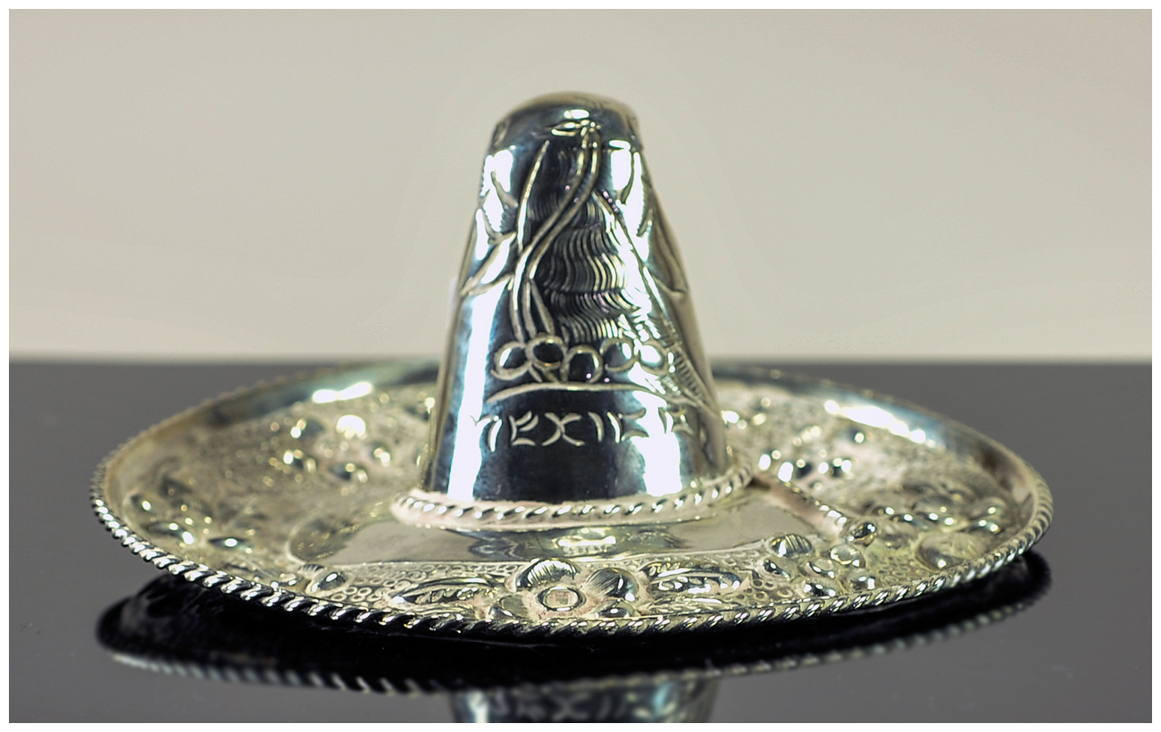 Mexican Silver Hat Marked 900. Weight approx 75 grams. 5 inches in diameter.