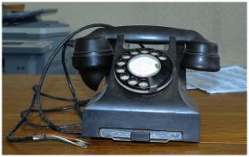 Vintage Black Bakelite Telephone with sliding index tray.