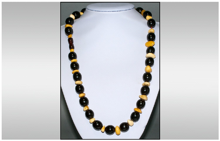 Antique - Quality Natural Amber Bead Necklace with Butterscotch Coloured Spacers. Length 26 - Image 5 of 5