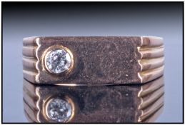 Gents 14ct Gold Diamond Ring, Set with round modern brilliant cut diamond, estimated diamond