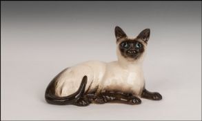 Royal Doulton Cat Figure, Siamese Cat. model number 1559. Designer Pal Zalmen. 7.5" in length.