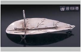 Edwardian Silver Novelty Napkin Holder In The Form Of A Leaf. Hallmark Birmingham 1904. Length 4